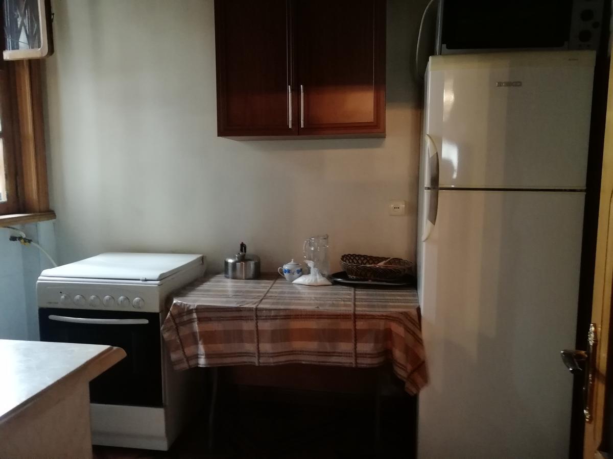 Apartment Georgy Батуми Екстериор снимка