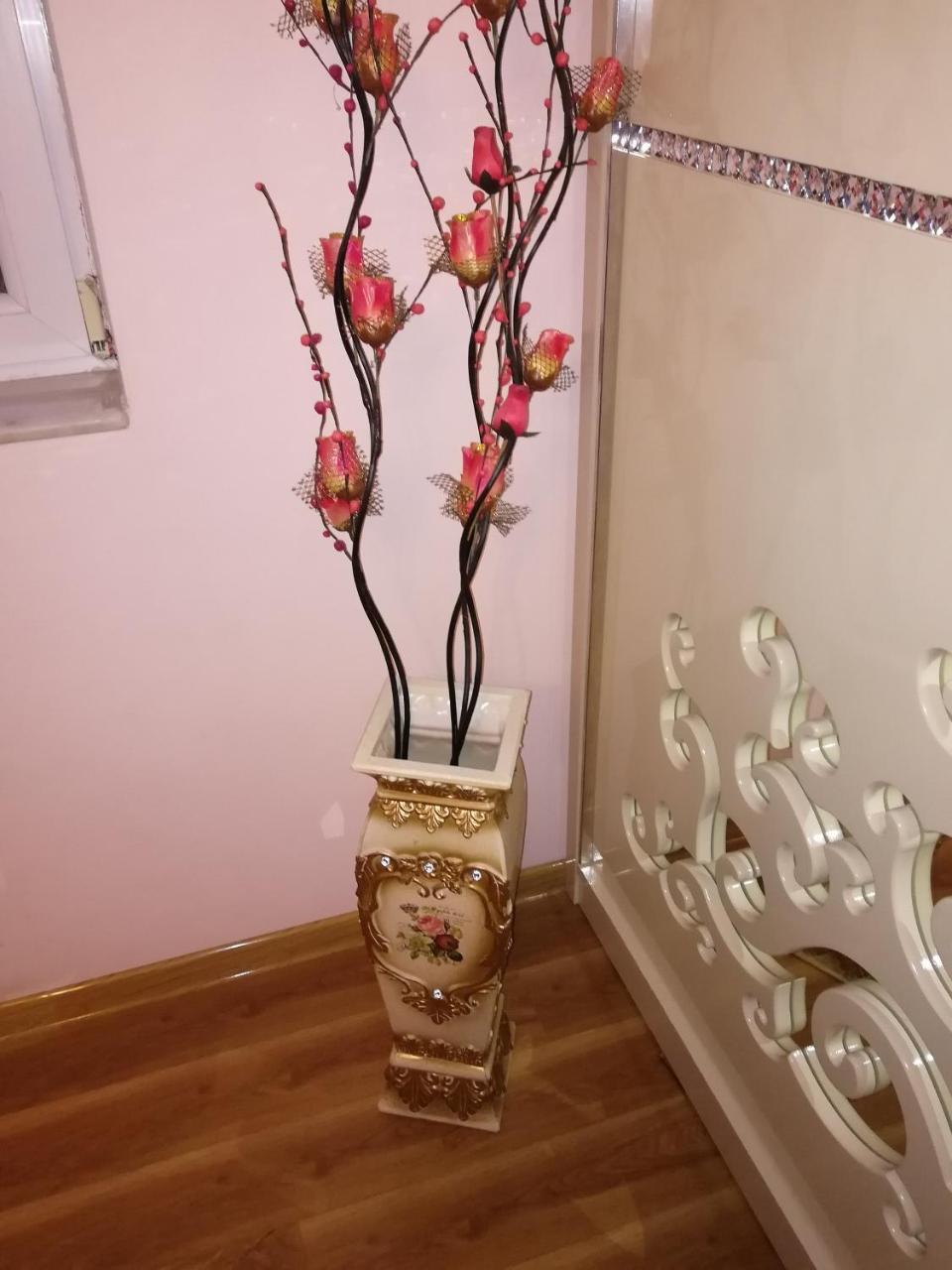 Apartment Georgy Батуми Екстериор снимка